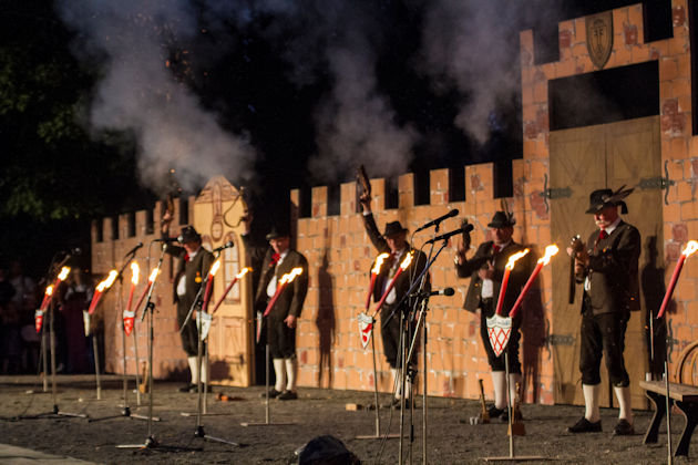 Impressionen von der Säubrennerkirmes in Wittlich (historisches Schauspiel)